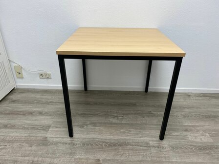 Kantinetafel L80 x B80, zwart frame + beuken blad